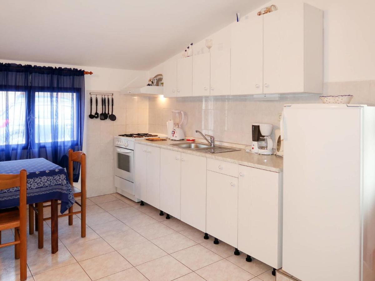 Apartment Haus Peric - Kor201 By Interhome Prigradica Esterno foto